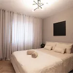 Monceau, T3 Moderne Climatise Apartment Grenoble